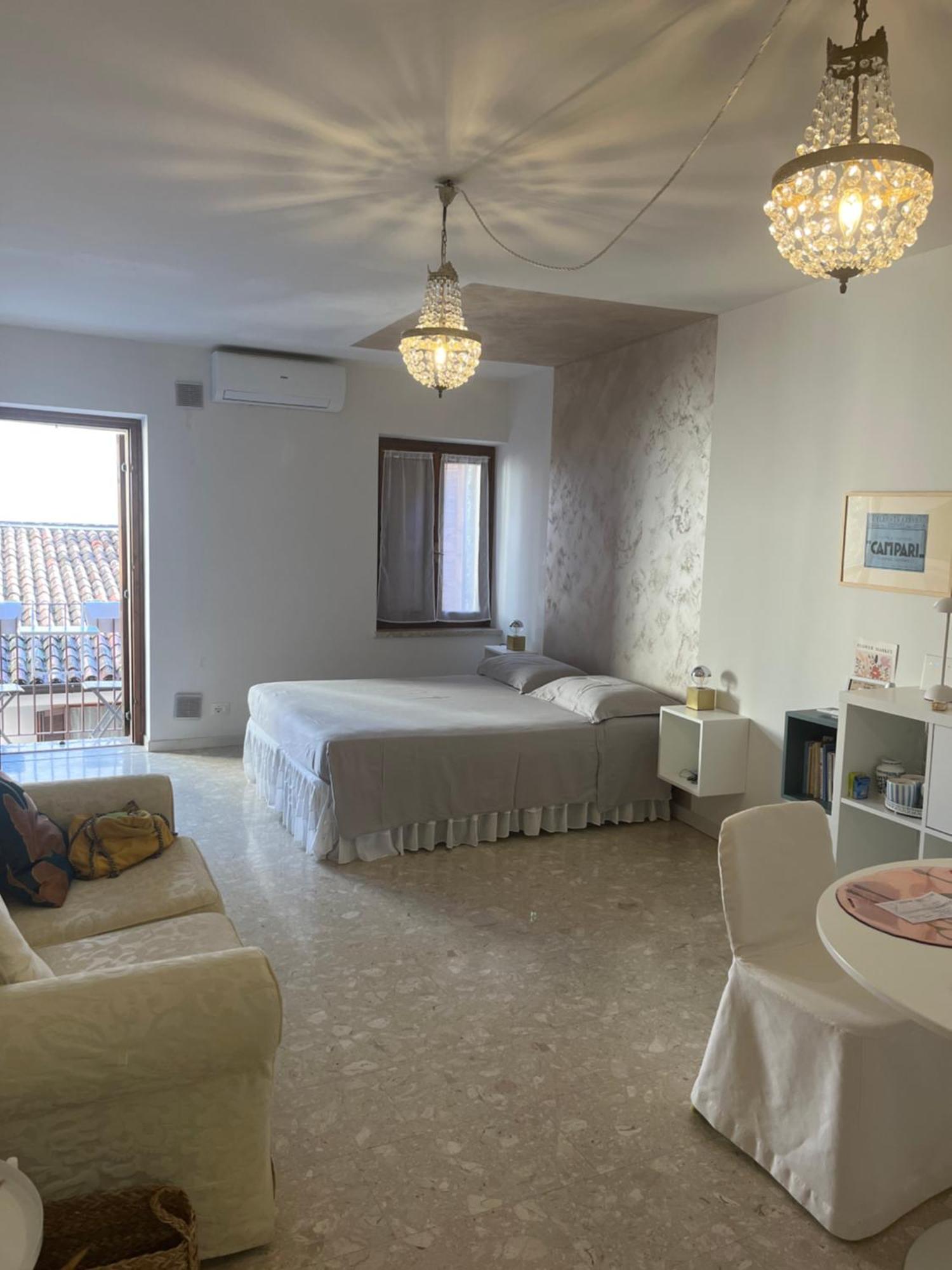 San Bernardino Monolocale Con Balcone Apartman Verona Kültér fotó